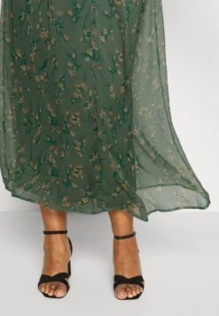 Vero Moda Curve VMSMILLA SINGLET WRAP ANKLE DRESS CUR - Freizeitkleid - Laurel Wreath/vega -Vero Moda Verkäufe 001b3fda415347738460529348d63b8c