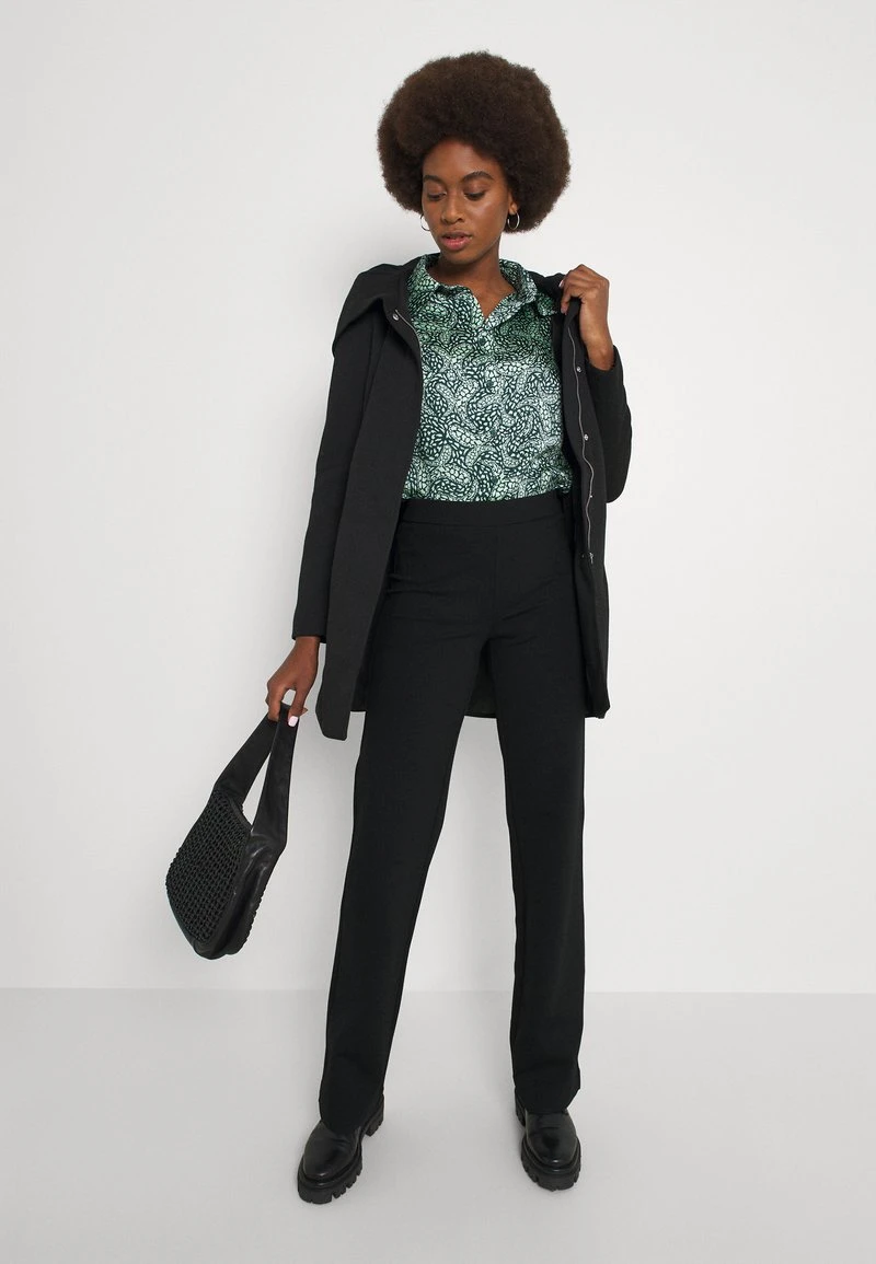 Vero Moda Tall VMKAMMIE STRAIGHT PANT - Stoffhose - Black 2 Vero Moda Tall VMKAMMIE STRAIGHT PANT - Stoffhose - Black – Bild 2