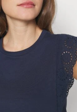 Vero Moda Petite VMHOLLYN - T-Shirt Print - Navy Blazer 11 Vero Moda Petite VMHOLLYN - T-Shirt Print - Navy Blazer -Vero Moda Verkäufe 07565611c84b46e583b5550257deb119