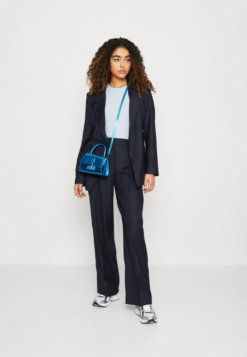 Vero Moda VMNIMILEA STRAIGHT PANT - Stoffhose - Navy Blazer 2 Vero Moda VMNIMILEA STRAIGHT PANT - Stoffhose - Navy Blazer – Bild 2