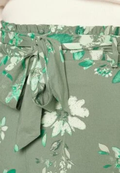 Vero Moda Curve VMEASY LONG SHORTS - Shorts - Laurel Wreath/tika -Vero Moda Verkäufe 0c2c00ac6a7c400cbefc2cbd3322d3dd