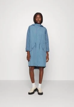 Vero Moda Tall VMEVERLY COAT - Parka - China Blue