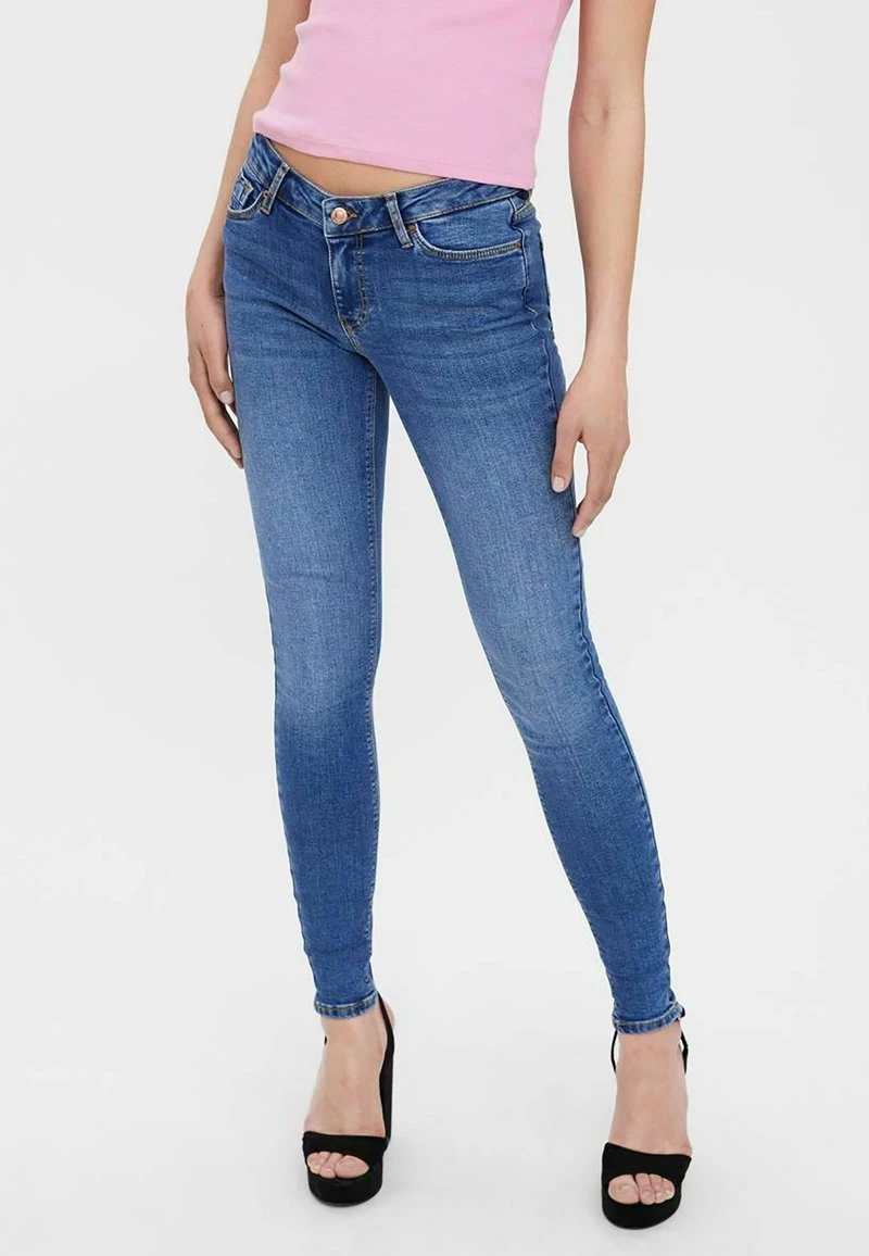 Vero Moda LOW RISE - Jeans Skinny Fit - Medium Blue Denim 1 Vero Moda LOW RISE - Jeans Skinny Fit - Medium Blue Denim