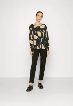 Vero Moda Verkäufe -Vero Moda Verkäufe 1970546660dd48a39e06ff683d4b9361