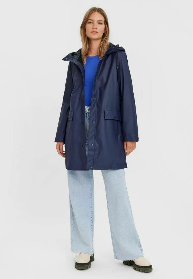 Vero Moda VMASTA COATED NOOS - Regenjacke / Wasserabweisende Jacke - Navy Blazer 2 Vero Moda VMASTA COATED NOOS - Regenjacke / Wasserabweisende Jacke - Navy Blazer – Bild 2