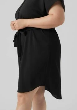 Vero Moda Curve Blusenkleid - Black -Vero Moda Verkäufe 1a8a661238e44cd588225c37736e0e64