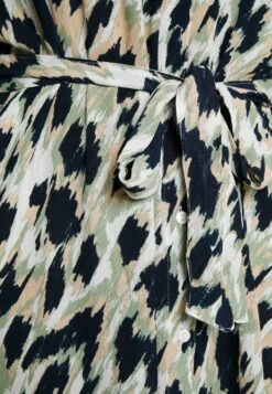 Vero Moda Curve VMMENNY CALF SHIRT DRESS - Freizeitkleid - Navy Blazer/mette 11 Vero Moda Curve VMMENNY CALF SHIRT DRESS - Freizeitkleid - Navy Blazer/mette -Vero Moda Verkäufe 1a8eb3c8674149d08c2b571495a2614b