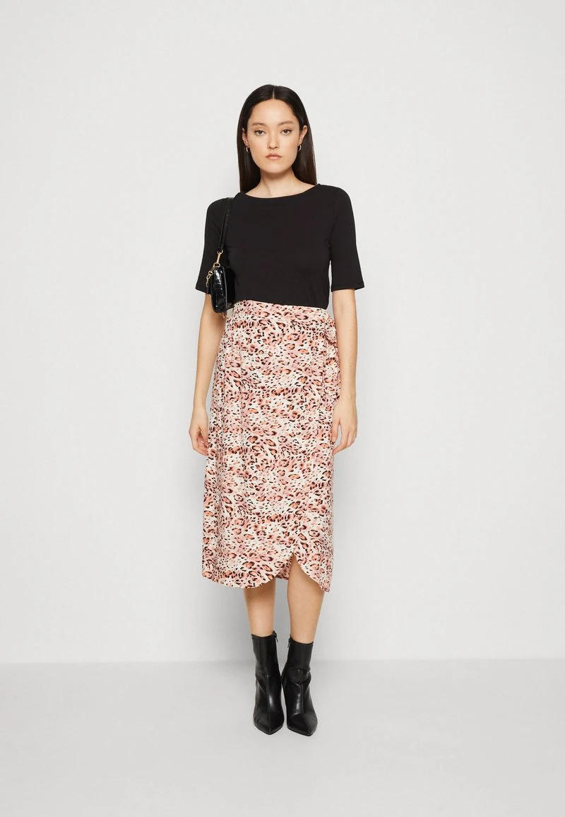 Vero Moda VMSIGAMAXI BOAT NECK - T-Shirt Basic - Black 2 Vero Moda VMSIGAMAXI BOAT NECK - T-Shirt Basic - Black – Bild 2