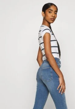 Vero Moda VMSOPHIA SCULPT - Jeans Skinny Fit - Light Blue Denim 9 Vero Moda VMSOPHIA SCULPT - Jeans Skinny Fit - Light Blue Denim -Vero Moda Verkäufe 242cc0d3178d4c6e9c0ca0c16ca97c6a