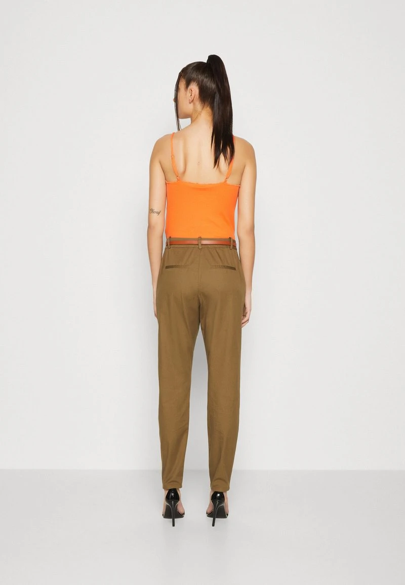 Vero Moda VMFLASHINO REGULAR PANTS - Chino - Capers 3 Vero Moda VMFLASHINO REGULAR PANTS - Chino - Capers – Bild 3