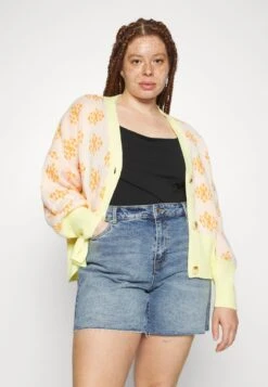 Vero Moda Curve VMBRENDA MIX - Jeans Shorts - Light Blue Denim -Vero Moda Verkäufe 30701190f0804cac8472ab9a845dede6