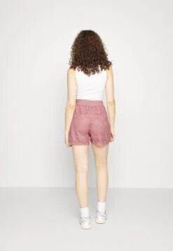 Vero Moda Tall VMMAYA SHORTS - Shorts - Nostalgia Rose 8 Vero Moda Tall VMMAYA SHORTS - Shorts - Nostalgia Rose -Vero Moda Verkäufe 31235ea8f9d8404aa54eb461f9d27f44