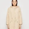 Vero Moda VMEVERLY BOOS - Parka - Irish Cream