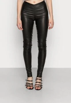 Vero Moda Leggings - Hosen - Black -Vero Moda Verkäufe 37ca4e3984c54b4e99b47a79154ee8a9