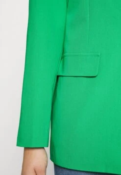 Vero Moda Tall VMZELDA - Kurzmantel - Bright Green -Vero Moda Verkäufe 3c73aea353ce4474bfca47732b3bd021