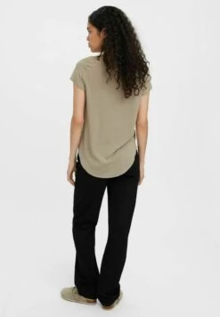 Vero Moda VMBECCA PLAIN - Bluse - Laurel Oak 8 Vero Moda VMBECCA PLAIN - Bluse - Laurel Oak -Vero Moda Verkäufe 3d96b296a2094fda986ec6c070a82df5