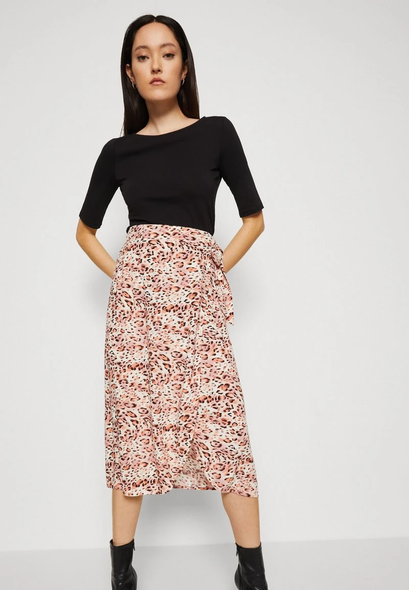 Vero Moda VMSIGAMAXI BOAT NECK - T-Shirt Basic - Black 4 Vero Moda VMSIGAMAXI BOAT NECK - T-Shirt Basic - Black – Bild 4