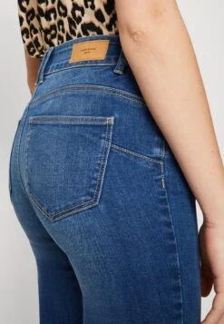 Vero Moda VMSELA SHAPE - Jeans Skinny Fit - Medium Blue Denim -Vero Moda Verkäufe 433e7039b8e44dc3aae9f487b0575fb0