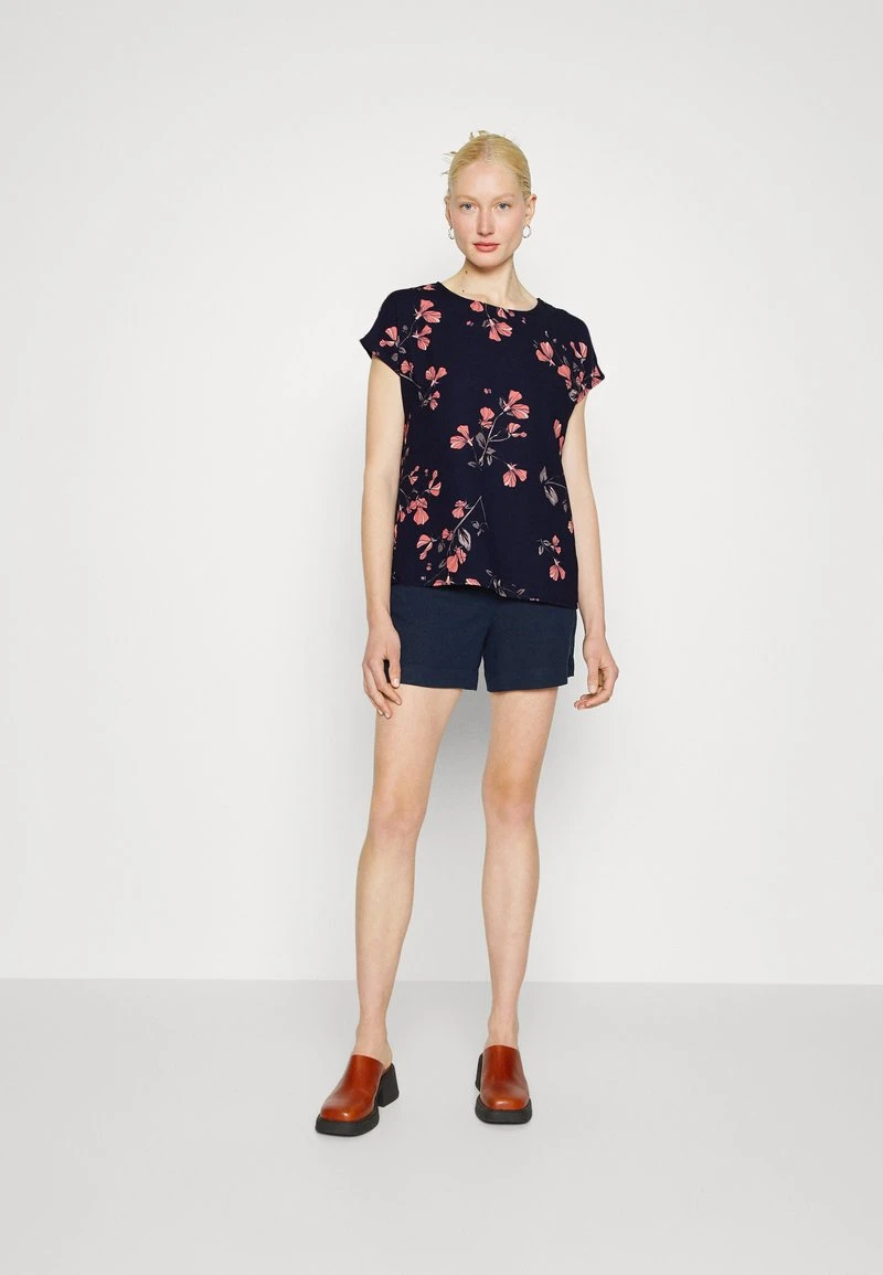 Vero Moda Tall VMNEWHALLIE NEW - T-Shirt Print - Dunkelblau 4 Vero Moda Tall VMNEWHALLIE NEW - T-Shirt Print - Dunkelblau – Bild 4