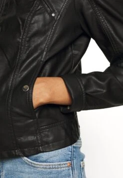 Vero Moda VMFAVODONA COATED - Kunstlederjacke - Black -Vero Moda Verkäufe 49f1d2b925fc4cfd9301c510960eacd7