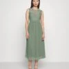 Vero Moda Petite VMMIA LACE BACK DRESS - Freizeitkleid - Laurel Wreath