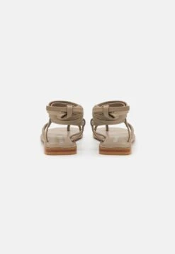 Vero Moda VMSTRAP - Zehentrenner - Brown -Vero Moda Verkäufe 54658f3f41b647b8943ab620bf1f96ef