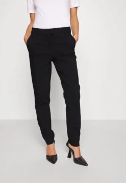 Vero Moda Petite VMMILLE SLIM PANT - Stoffhose - Black