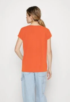 Vero Moda VMAVA GAJRS NOOS - T-Shirt Basic - Red -Vero Moda Verkäufe 54ae2068eb484307ae32a2254d1e39f3