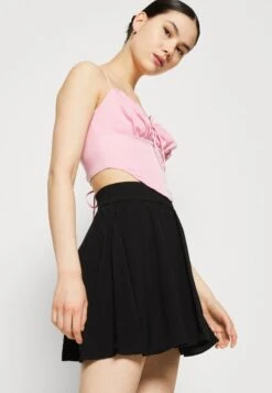 Vero Moda VMSIMPLY EASY SKATER SKIRT - Minirock - Black Solid -Vero Moda Verkäufe 559c00bbd1b94756b45093677c715d93