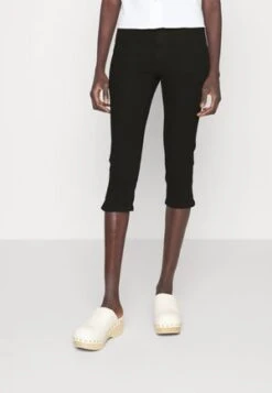 Vero Moda Tall VMHOT SEVEN SLIT KNICKER - Jeans Shorts - Black -Vero Moda Verkäufe 57235dd9cd5c4184a6fd2371b3bf032d