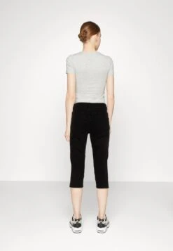 Vero Moda VMLUNA SEVEN KNICKERS - Jeans Shorts - Black Denim 8 Vero Moda VMLUNA SEVEN KNICKERS - Jeans Shorts - Black Denim -Vero Moda Verkäufe 5ea1f6ee269f44bd89eb898bc220ed56