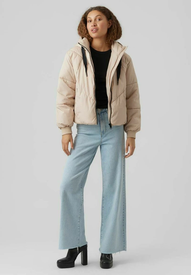 Vero Moda VMBEVERLY - Winterjacke - Doeskin 2 Vero Moda VMBEVERLY - Winterjacke - Doeskin – Bild 2