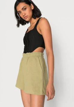 Vero Moda VMNATALI - Shorts - Sage Solid 10 Vero Moda VMNATALI - Shorts - Sage Solid -Vero Moda Verkäufe 6445afdc38624e91b80472830914fd9f
