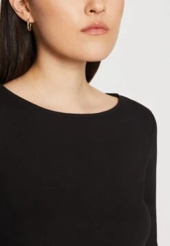 Vero Moda VMSIGAMAXI BOAT NECK - T-Shirt Basic - Black 11 Vero Moda VMSIGAMAXI BOAT NECK - T-Shirt Basic - Black -Vero Moda Verkäufe 64f20c6cb5bc4fe29c795b7722ab9f02