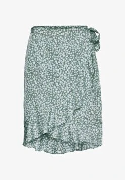 Vero Moda Curve Wickelrock - Geranium Pink -Vero Moda Verkäufe 6518e3f239d54c51a1a24c70931160ca