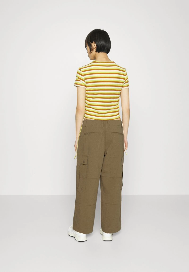 Vero Moda Petite VMRILEY LOOSE PANT - Cargohose - Capers 3 Vero Moda Petite VMRILEY LOOSE PANT - Cargohose - Capers – Bild 3