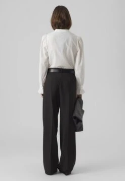 Vero Moda Hemdbluse - Snow White -Vero Moda Verkäufe 68664f29afbf4df9987342b3e64edec2