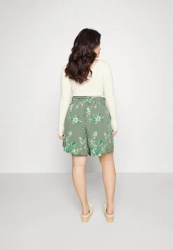 Vero Moda Curve VMEASY LONG SHORTS - Shorts - Laurel Wreath/tika -Vero Moda Verkäufe 68822ceff9dd4b669c145ccf1251a0e1