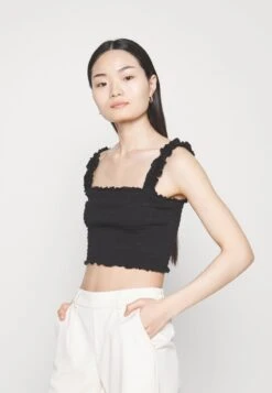 Vero Moda Petite VMMEDOSIABEL CROP - Top - Black