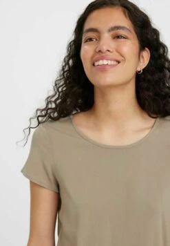 Vero Moda VMBECCA PLAIN - Bluse - Laurel Oak 9 Vero Moda VMBECCA PLAIN - Bluse - Laurel Oak -Vero Moda Verkäufe 6d6c1eca719f4596a6ed480b6afe0696