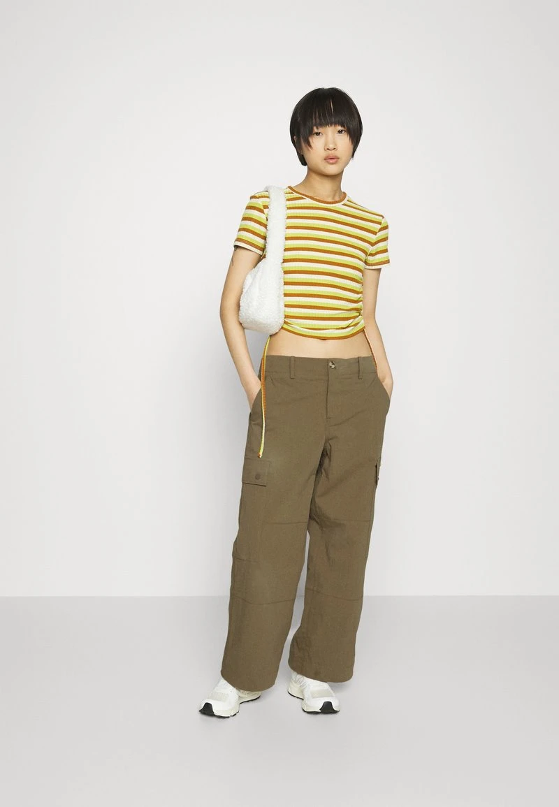 Vero Moda Petite VMRILEY LOOSE PANT - Cargohose - Capers 2 Vero Moda Petite VMRILEY LOOSE PANT - Cargohose - Capers – Bild 2