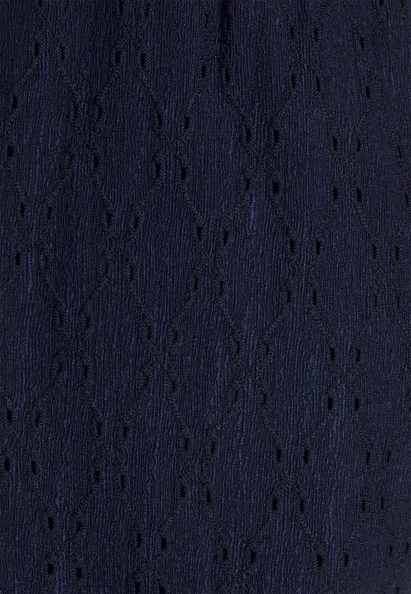 Vero Moda VMULRIKKE BRODERIE ANGLAIS - Shorts - Navy Blazer 3 Vero Moda VMULRIKKE BRODERIE ANGLAIS - Shorts - Navy Blazer – Bild 3