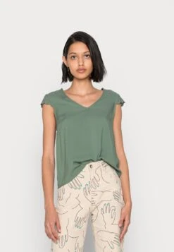 Vero Moda VMVICA V NECK - T-Shirt Print - Laurel Wreath -Vero Moda Verkäufe 74e5d32c18f9468b90c59fb37d743ef3 1