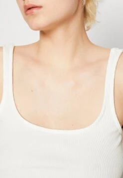 Vero Moda VMISLA TANK - Top - Snow White -Vero Moda Verkäufe 7a26f3e1e66a4f67bb19b87854d91f13