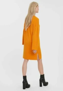 Vero Moda LOOSE FIT - Strickkleid - Orange Pepper -Vero Moda Verkäufe 7bc87d72a893470590d16f3afe59f3a3