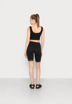 Vero Moda VMMAXI 2 PACK - Shorts - Black/black 8 Vero Moda VMMAXI 2 PACK - Shorts - Black/black -Vero Moda Verkäufe 7fa0da3a17674fb3a118bcf925401c2d