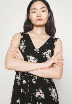 Vero Moda Petite VMEASY TANK DRESS - Maxikleid - Sandy Black -Vero Moda Verkäufe 8104bcbe29744a938558d5fa4d48501c