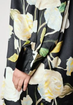 Vero Moda Curve VMRENEE OVERSIZE SHIRT - Langarmshirt - Black/renee -Vero Moda Verkäufe 873f42134bd84da3a00ab6ada7951623