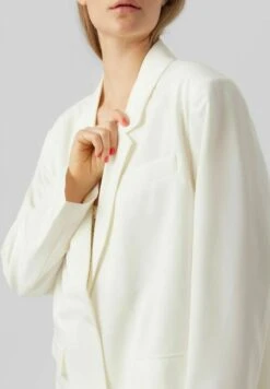 Vero Moda Kurzmantel - Snow White -Vero Moda Verkäufe 8cd2a8e07c8e4c8ba0040553cd25026b