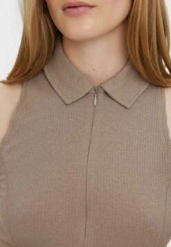 Vero Moda KURZES HALBREISSVERSCHLUSS - Poloshirt - Roasted Cashew 9 Vero Moda KURZES HALBREISSVERSCHLUSS - Poloshirt - Roasted Cashew -Vero Moda Verkäufe 915d9a72edc843d1b631d51f579e615d